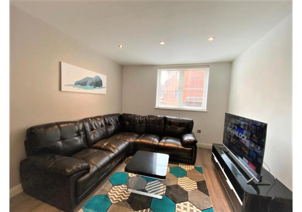 24-7 Secured City Centre Apartments With Free Underground Parking And Wifi Birmingham Exteriér fotografie