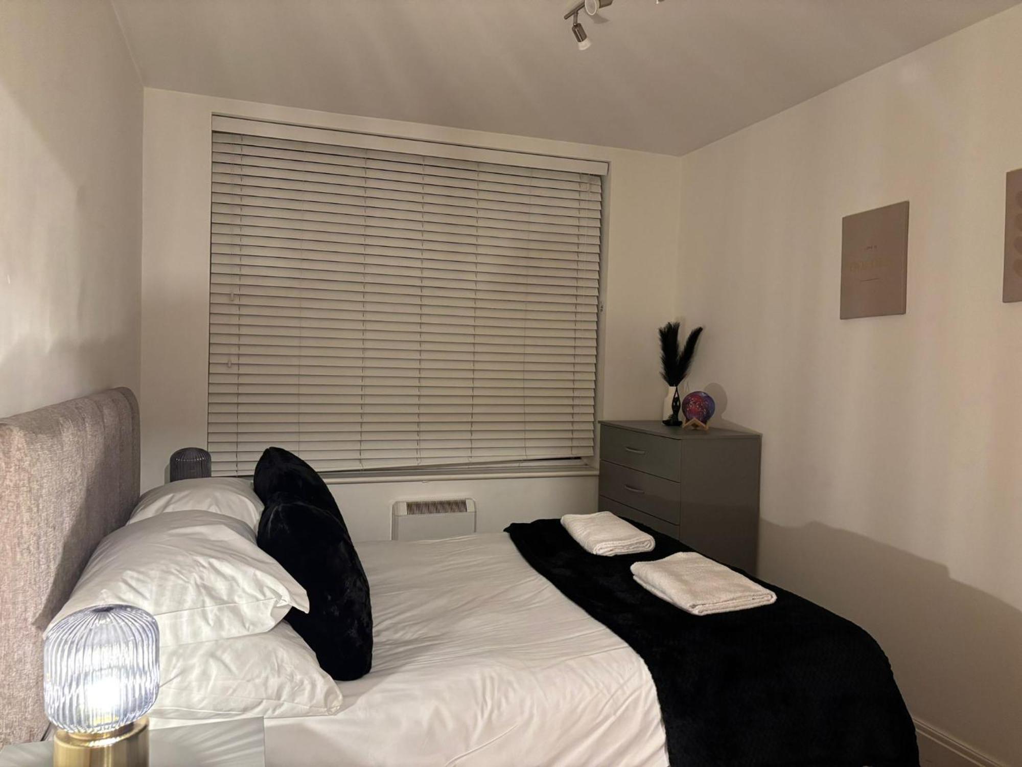 24-7 Secured City Centre Apartments With Free Underground Parking And Wifi Birmingham Exteriér fotografie