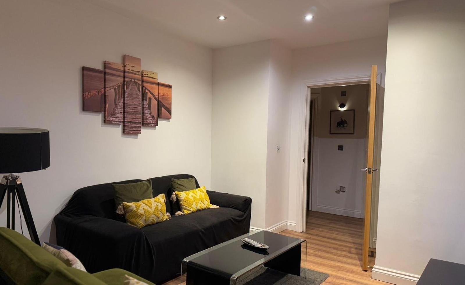 24-7 Secured City Centre Apartments With Free Underground Parking And Wifi Birmingham Exteriér fotografie