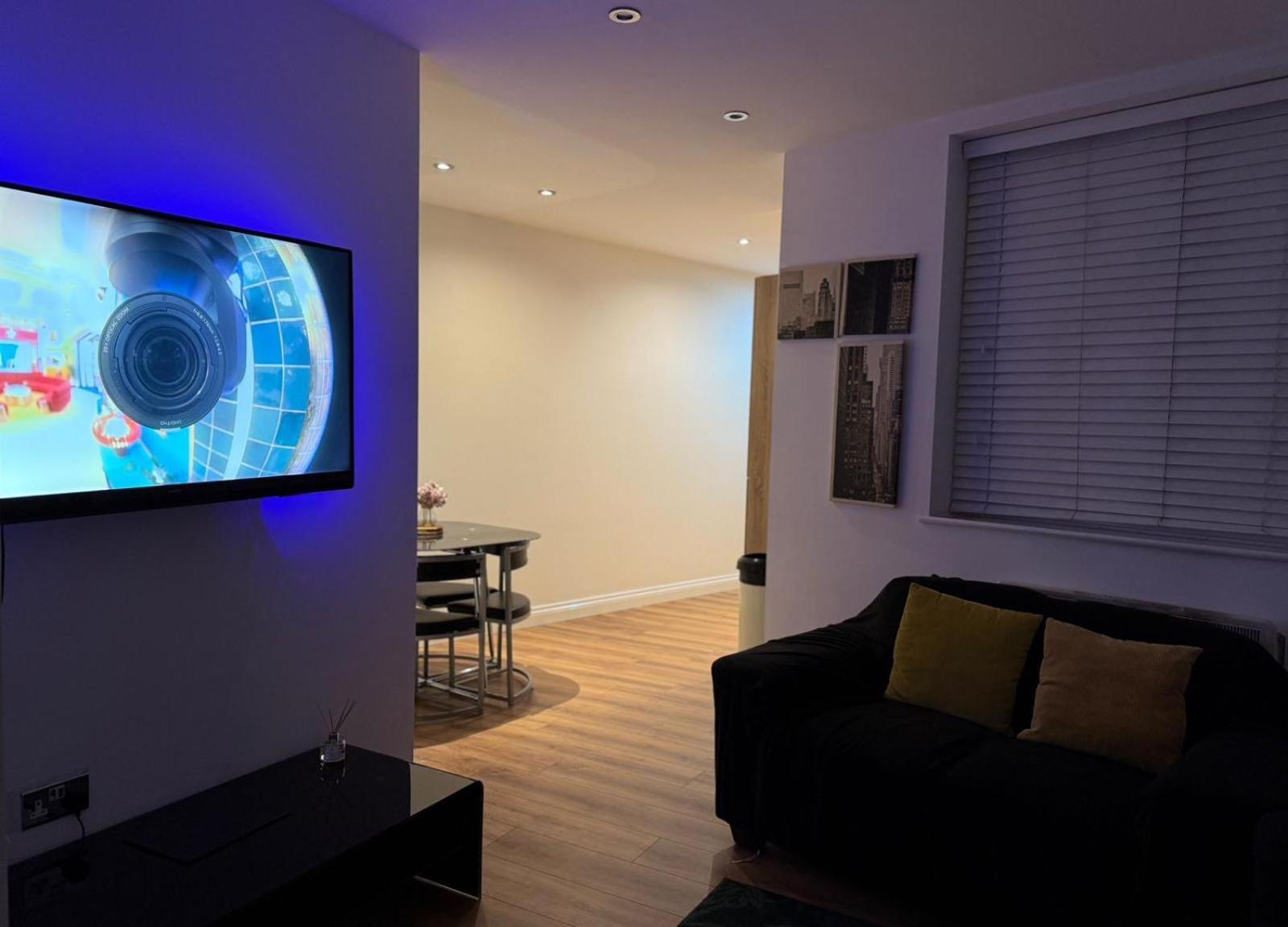 24-7 Secured City Centre Apartments With Free Underground Parking And Wifi Birmingham Exteriér fotografie